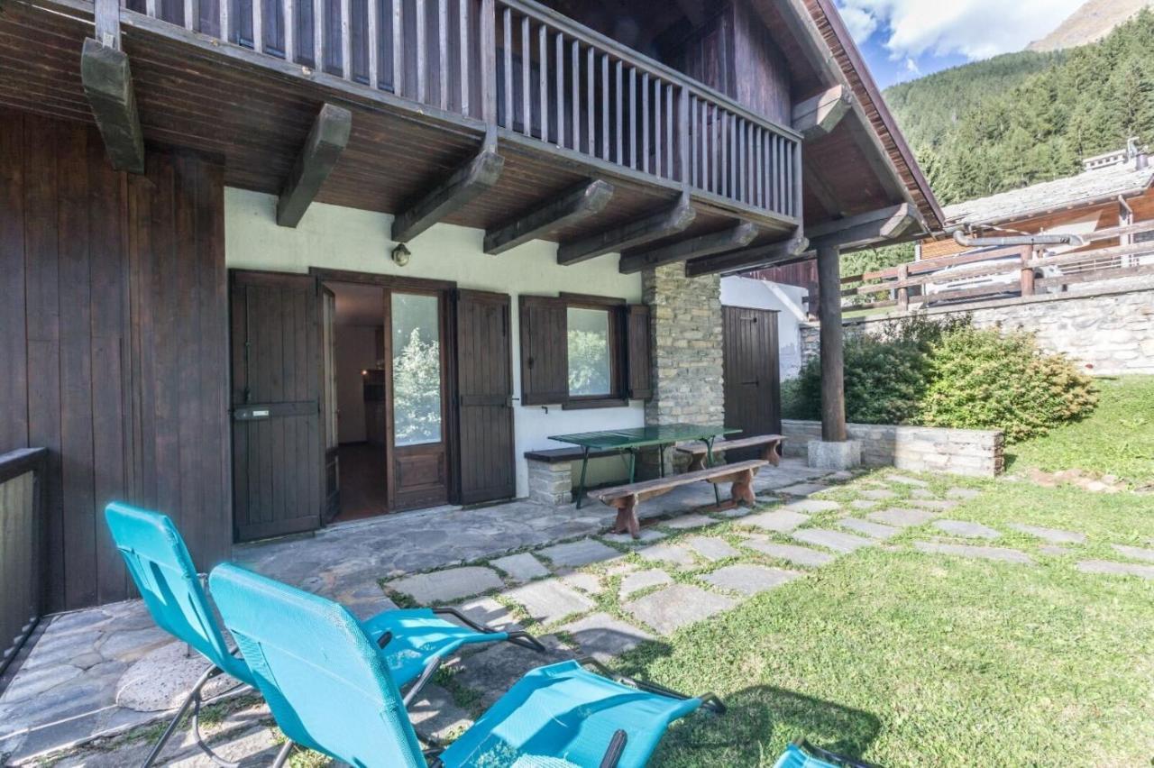 Altido Charming Apartments With Mountain Views And Green Backyard In Verrand Luaran gambar