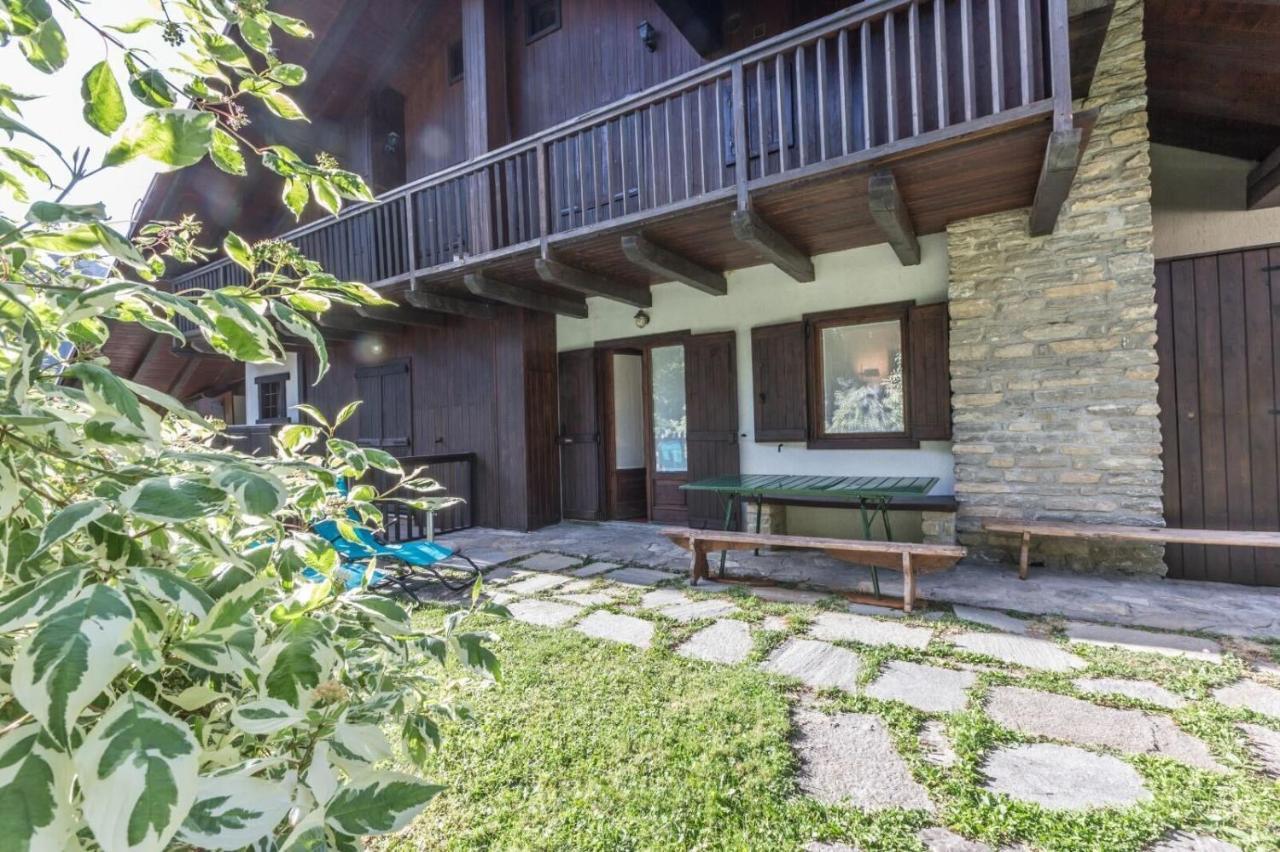 Altido Charming Apartments With Mountain Views And Green Backyard In Verrand Luaran gambar