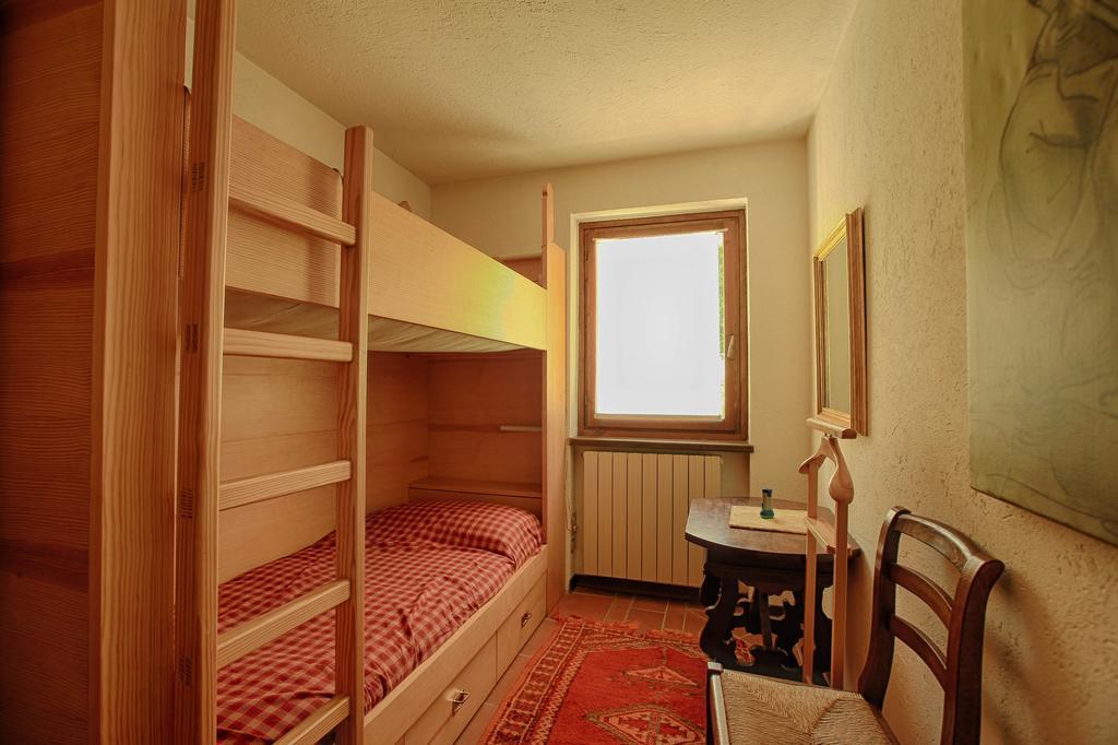 Altido Charming Apartments With Mountain Views And Green Backyard In Verrand Bilik gambar